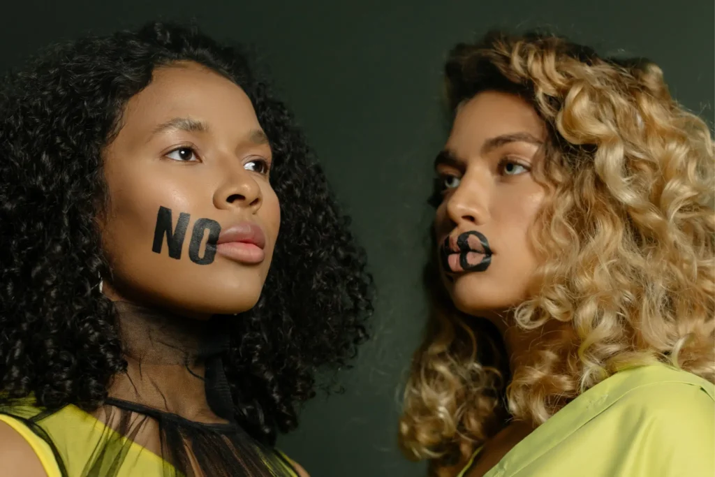 'GS 메갈사태'로 본 '혐오와 갈등', 왜 그들은 이런 짓을 했을까? (2024/7/11 재편집 버젼) 31 'GS 메갈사태'로 본 '혐오와 갈등', 왜 그들은 이런 짓을 했을까? (2024/7/11 재편집 버젼)