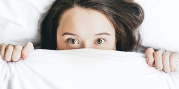 alexandra gorn smuS jUZa9I unsplash